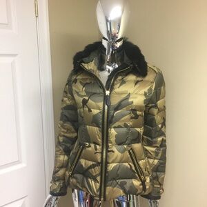 Camouflage Puffer Jacket with Black Fur Trim